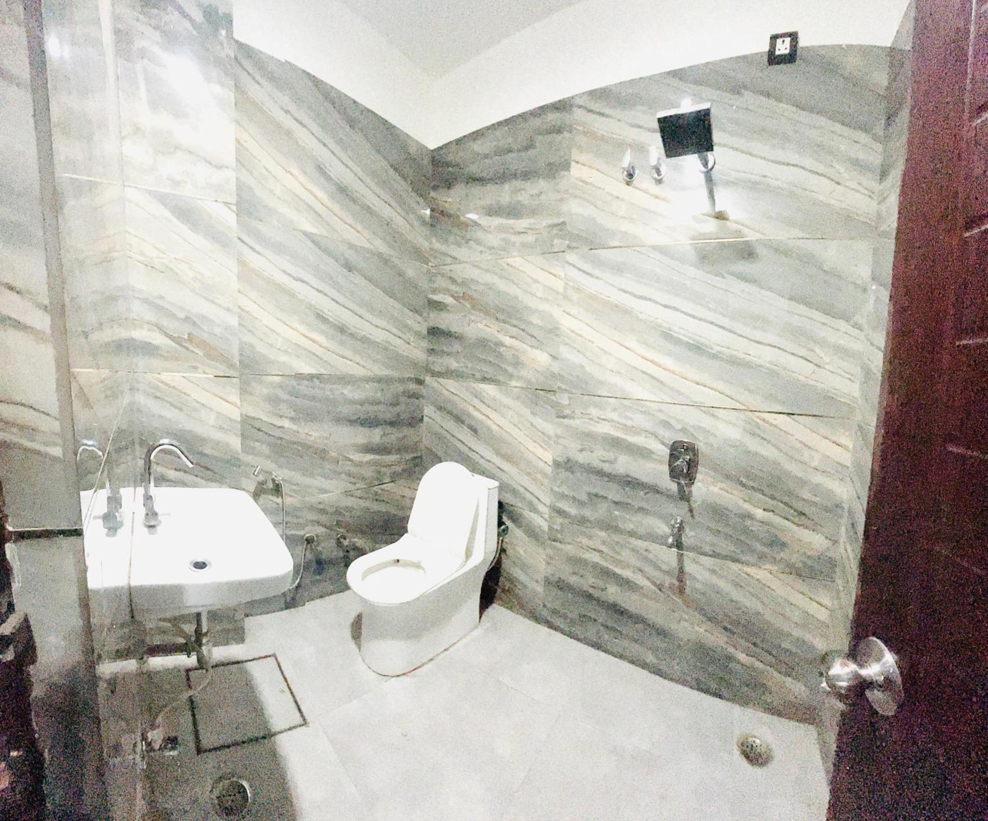 Hotel Green Apple Bareli Zewnętrze zdjęcie
