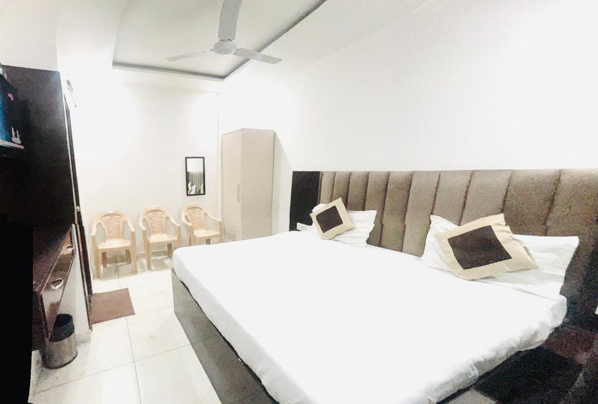 Hotel Green Apple Bareli Zewnętrze zdjęcie